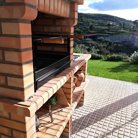 A Casa Dos Avos - Local 別荘