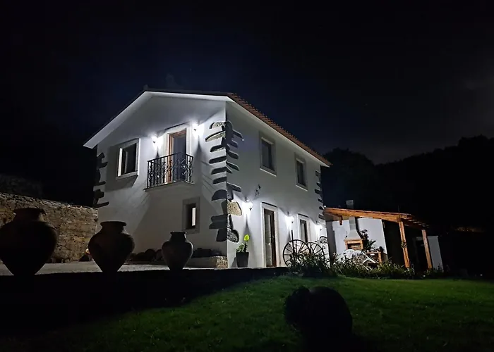 A Casa Dos Avos - Local Feriehus *